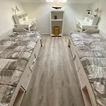 4 Personnes Vue Sur La Pironnière