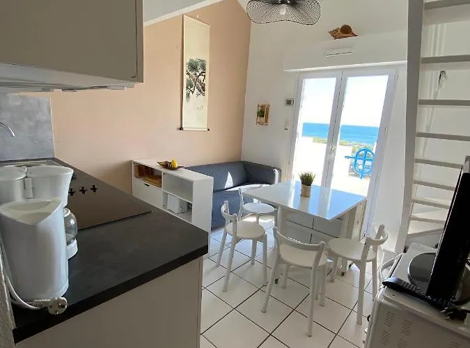 4 Personnes Vue Sur *