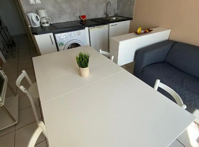 4 Personnes Vue Sur *